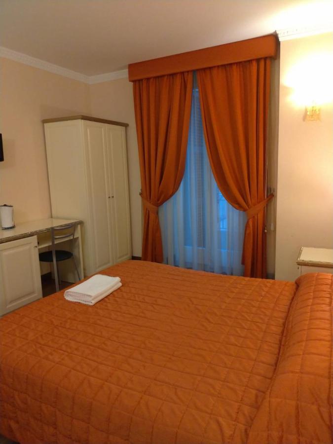 Termini Station Holidays Hotel Roma Ngoại thất bức ảnh